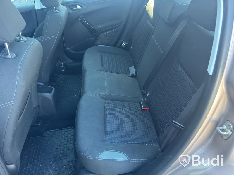 Peugeot C 208 -2012 | 1.2 BENSIN