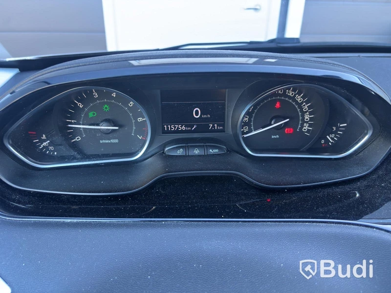 Peugeot C 208 -2012 | 1.2 BENSIN