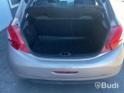 Peugeot C 208 -2012 | 1.2 BENSIN