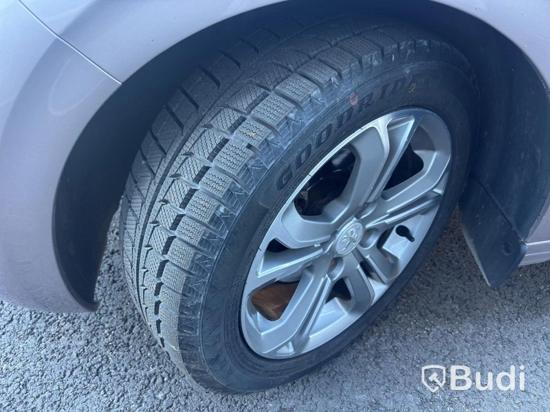 Peugeot C 208 -2012 | 1.2 BENSIN