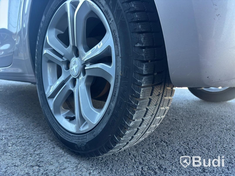 Peugeot C 208 -2012 | 1.2 BENSIN