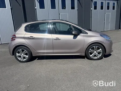Peugeot C 208 -2012 | 1.2 BENSIN