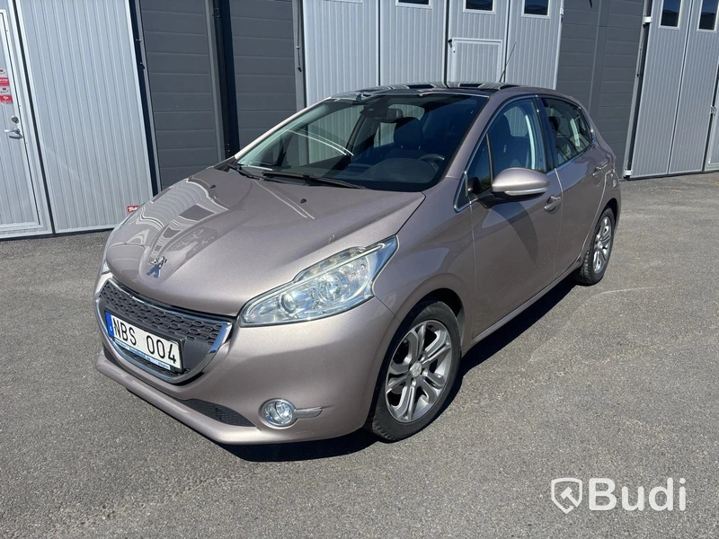 Peugeot C 208 -2012 | 1.2 BENSIN