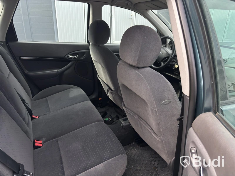 Ford DNW FOCUS -2002 | BENSIN Automat