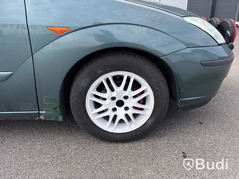 Ford DNW FOCUS -2002 | BENSIN Automat