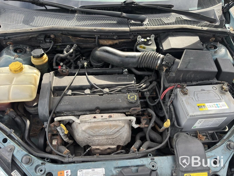 Ford DNW FOCUS -2002 | BENSIN Automat