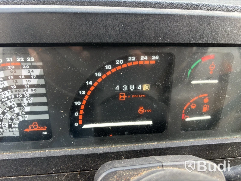 MF 375 4WD Quicke lastare 1990 Modell: 375 Övrigt