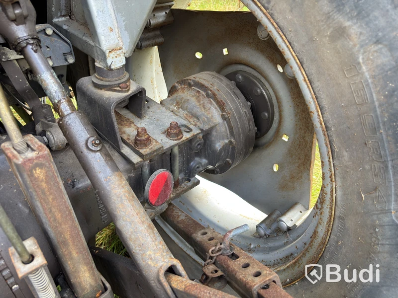 MF 375 4WD Quicke lastare 1990 Modell: 375 Övrigt