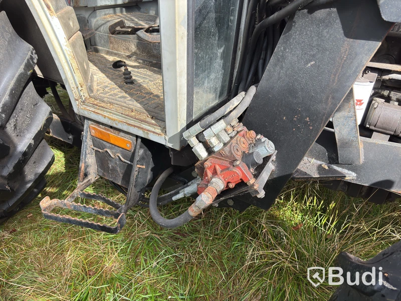MF 375 4WD Quicke lastare 1990 Modell: 375 Övrigt