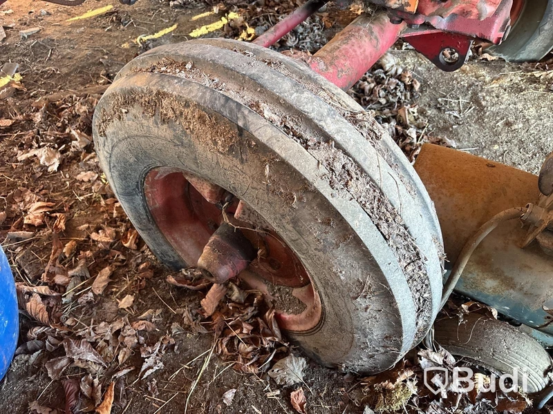 BM VOLVO T 430 -1972 med lastare