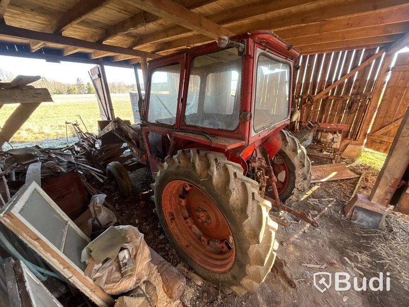 BM VOLVO T 430 -1972 med lastare