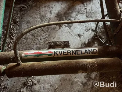 Tallriksharv Skålsvans Kverneland