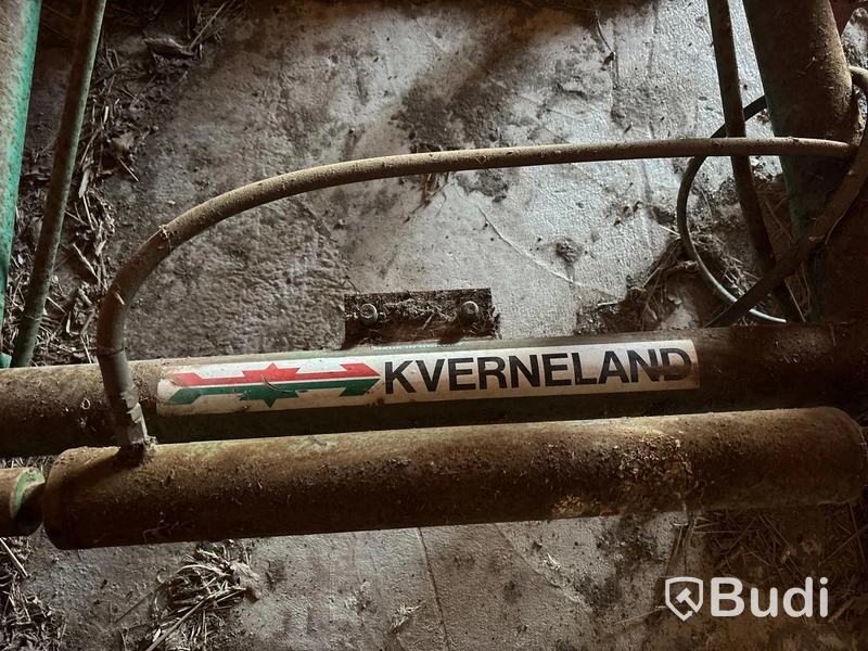 Tallriksharv Skålsvans Kverneland