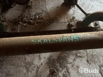 Tallriksharv Skålsvans Kverneland