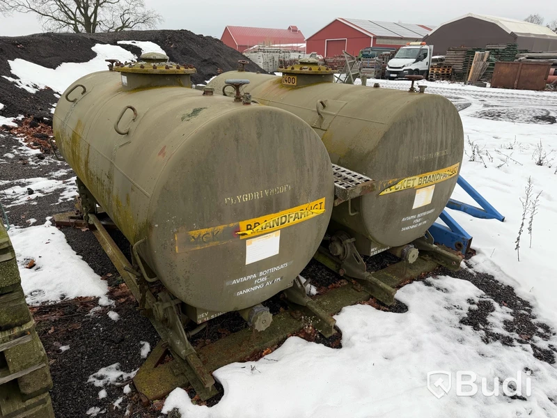 Militär rulltank, flygdrivmedel, två enheter