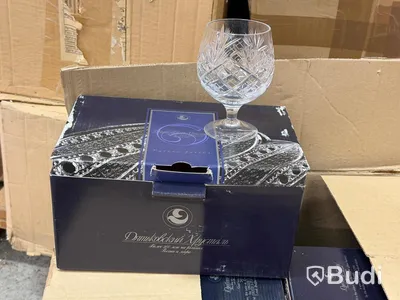 Stort parti diverse glas/ kristall och porslin, bl.a. Dyatkovo Crystal