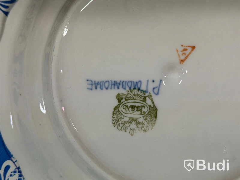 Stort parti diverse glas/ kristall och porslin, bl.a. Dyatkovo Crystal