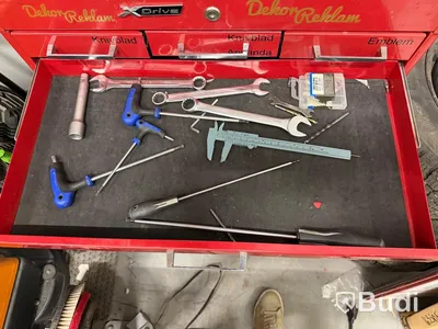 Verktygsvagn med innehåll