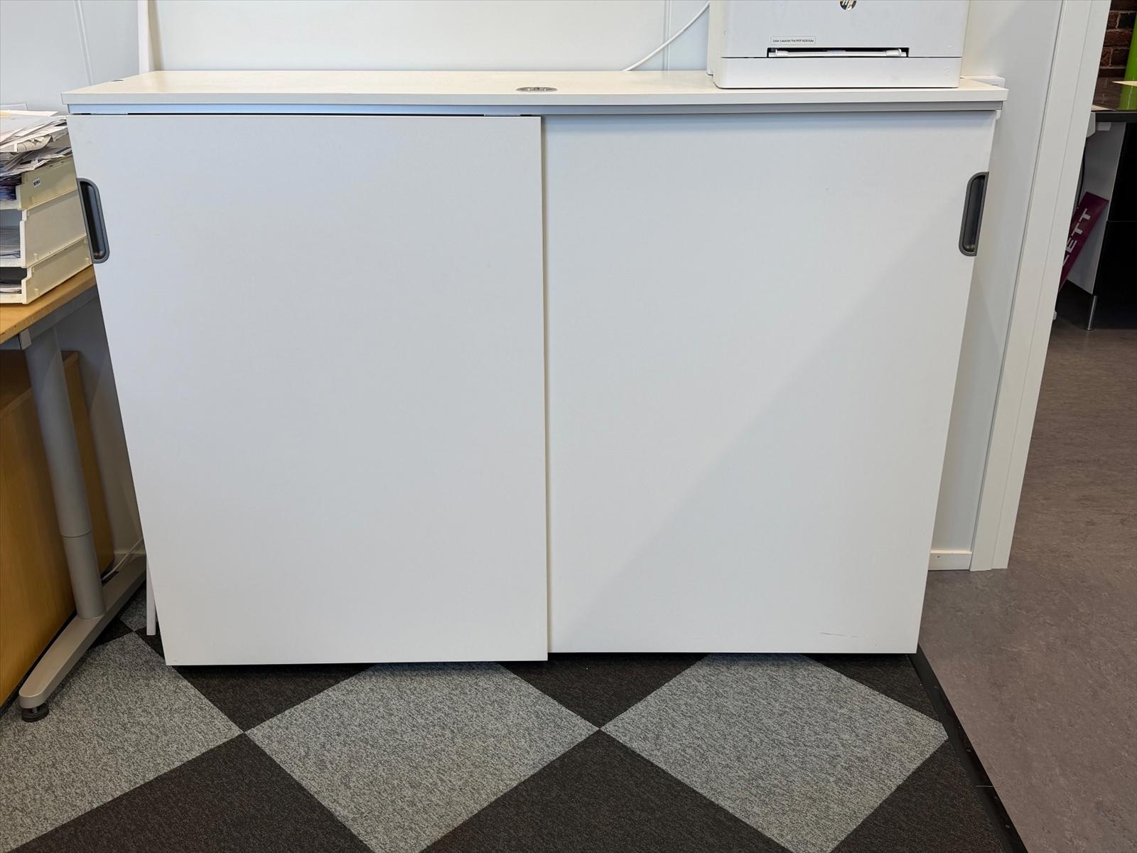 Förvaringsskåp, vit, 160×45x120 cm