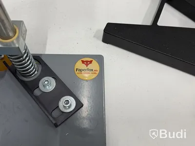 Handpressar, två stycken, bl.a. Hiker H901