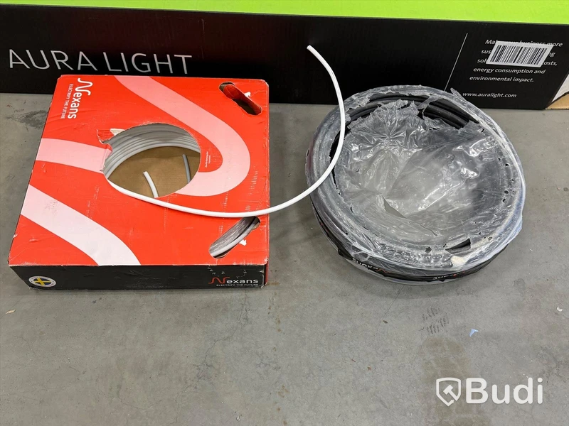 Parti ljusrör Aura Light, T8 Long Life samt elkabel