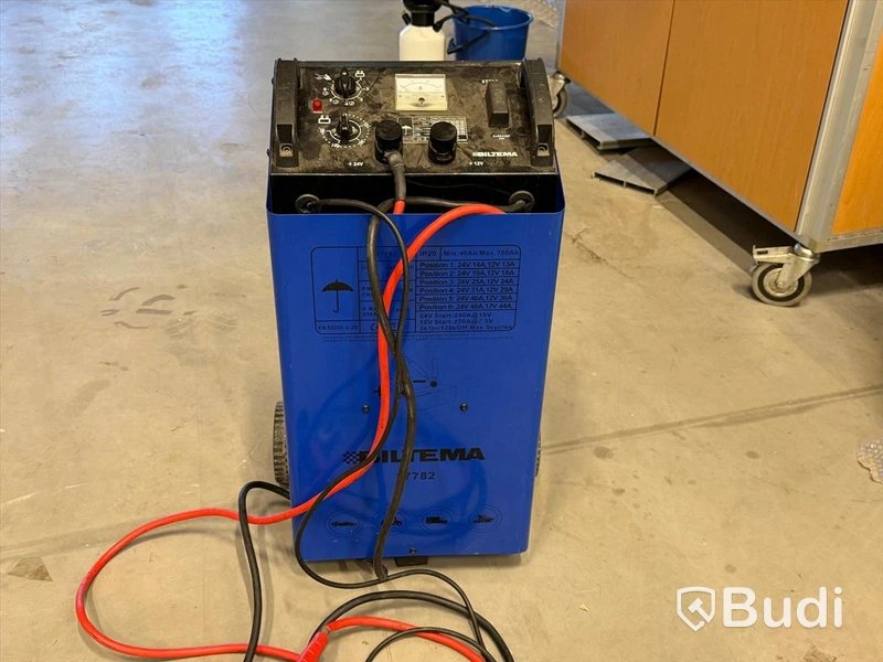 Batteriladdare, Biltema 01.30.530 B, 12/24 V