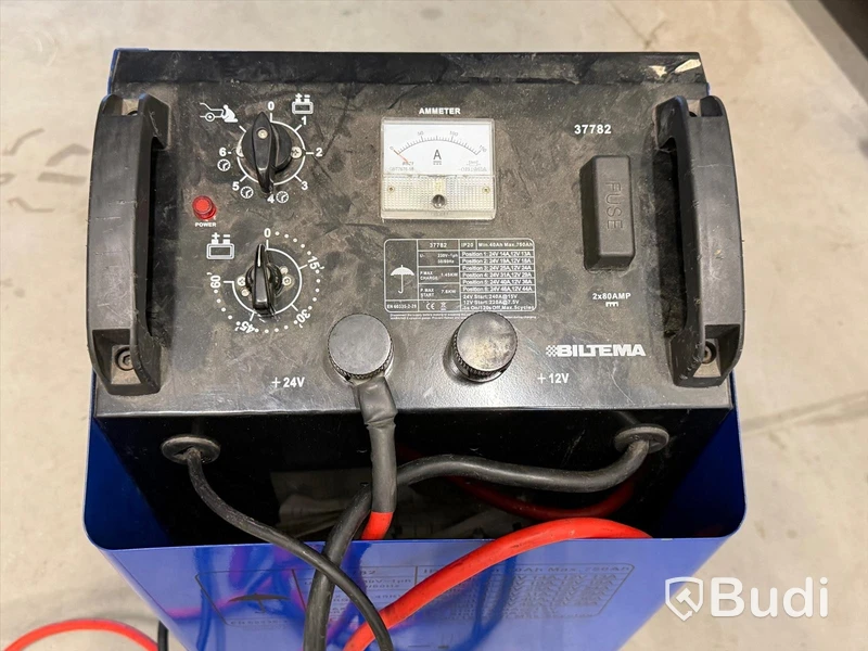 Batteriladdare, Biltema 01.30.530 B, 12/24 V