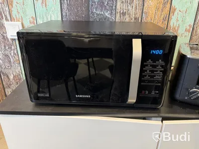 Samsung mikrovågsugn samt Wilfa brödrost