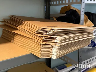 Påssvets Raja EasyPacker samt parti diverse emballage m.m.