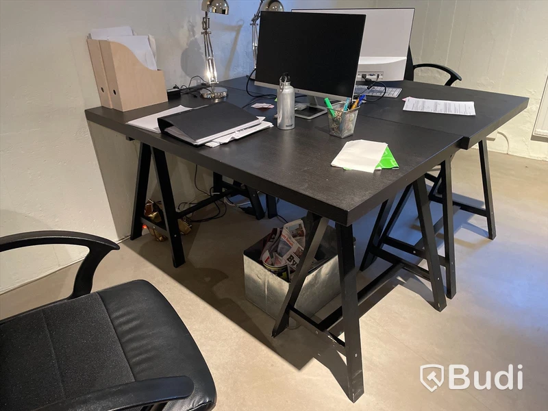 Skrivbord IKEA Tornliden med ben av bockar ca 75x155