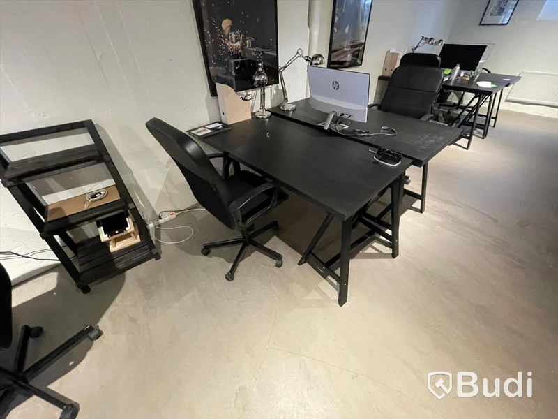Skrivbordsstol IKEA Renberget + Skrivbord IKEA Tornliden med ben av bockar ca 75x155