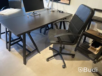 Skrivbordsstol IKEA Renberget + Skrivbord IKEA Tornliden med ben av bockar