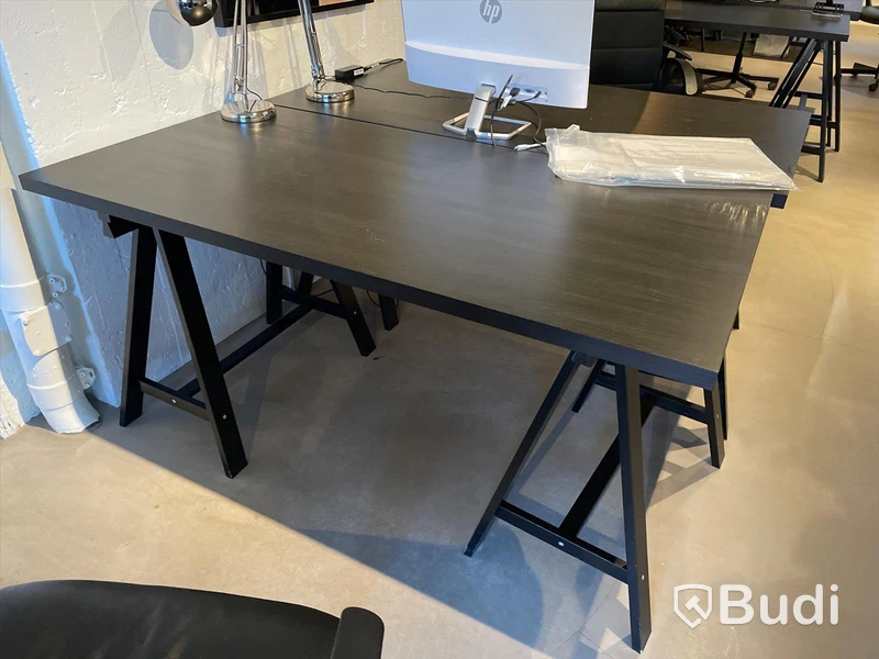 Skrivbord IKEA Tornliden med ben av bockar ca 75x155