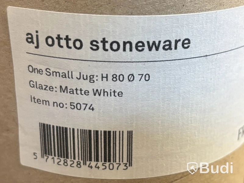 2 st. Kannor, ej otto stoneware, vit, small