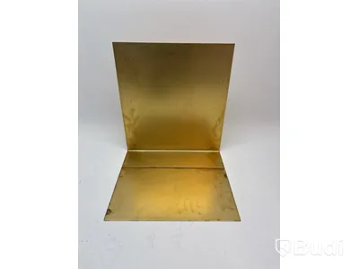 Podium, mässing