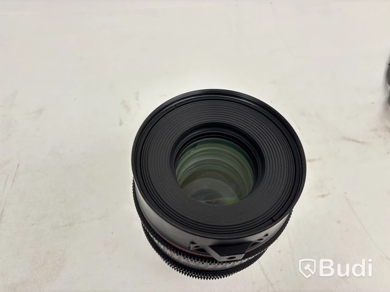 Kamera Canon, EOS C300 inkl. objektiv Tokina 50-135mm T3 och tillbehör