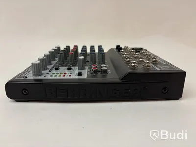 Mixer Behringer, Xenyx802