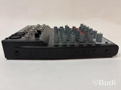 Mixer Behringer, Xenyx802