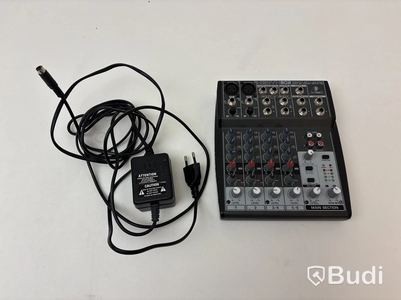 Mixer Behringer, Xenyx802