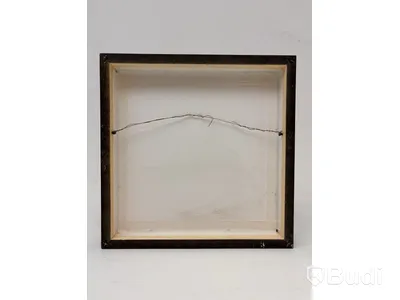 Tavla i ram med glas signerad av konstnären.