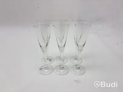 Parti med glas, olika modeller och storlekar