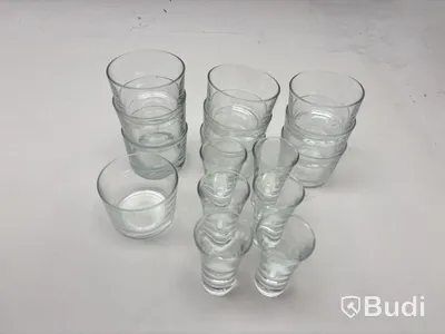 Parti med glas, olika modeller och storlekar