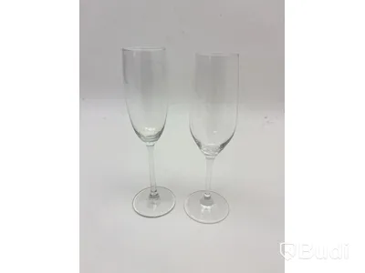 Parti med glas, olika modeller och storlekar