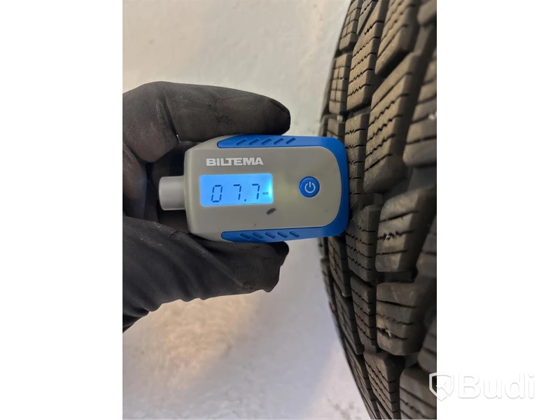 2 st. Däck Nokian WR, 215/55R16 97VXL