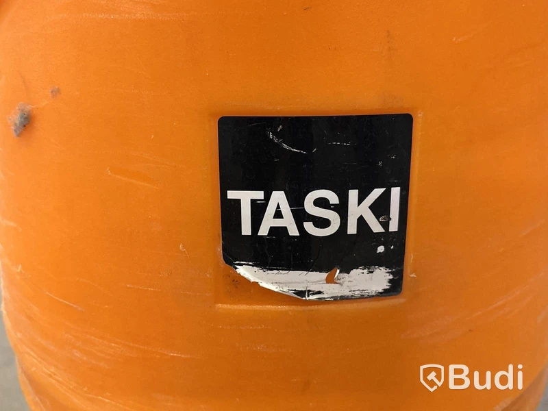 Skurmaskin Taski, Swingo 750B