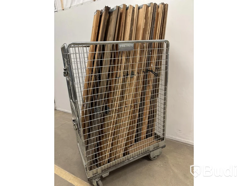Parti med pallkragar för helpall, ca 40 st.