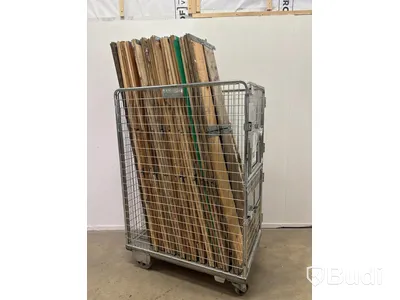 Parti med pallkragar för helpall, ca 40 st.