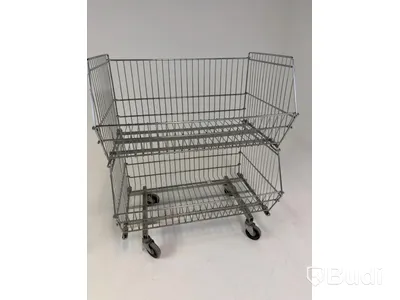 Vagn med stapelkorgar