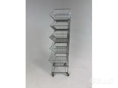 Vagn med stapelkorgar