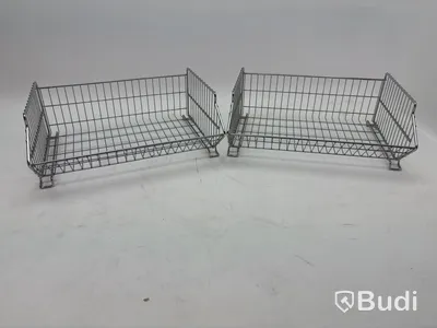 Vagn med stapelkorgar
